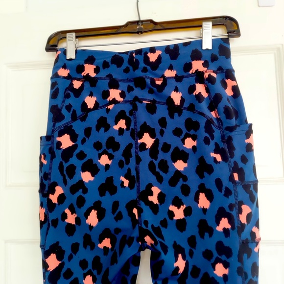 ❤️‍🔥5/$25❤️‍🔥 Pop Fit Leopard Print Leggings - Picture 5 of 6